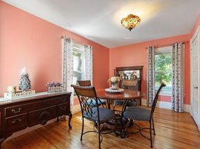 24 Bennett Pl, Leominster MA 01453