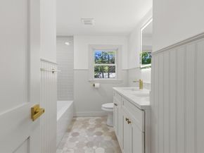 85 Prospect St, Norwood MA 02062