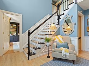 2 Shipley Cir, Westford MA 01886