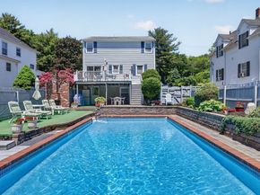 82 Park Rd, Lynn MA 01904