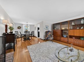 82 Park Rd, Lynn MA 01904