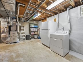 15 Shawsheen St, Tewksbury MA 01876