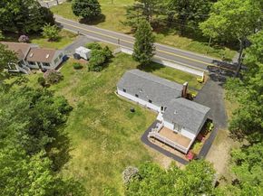15 Shawsheen St, Tewksbury MA 01876