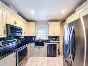 42 Winthrop St, Framingham MA 01702