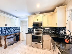 42 Winthrop St, Framingham MA 01702