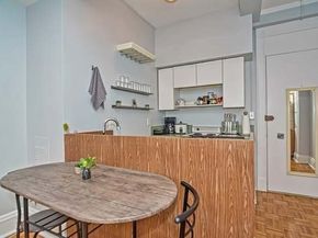 21 Beacon St 2J, Boston MA 02108