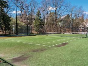 250 Hammond Pond Parkway 907N, Newton MA 02467
