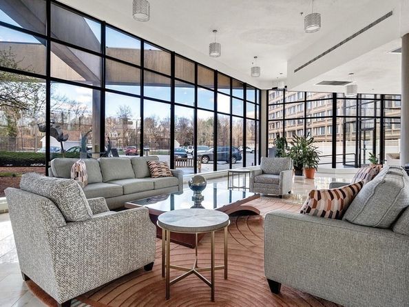 250 Hammond Pond Parkway 907N, Newton MA 02467