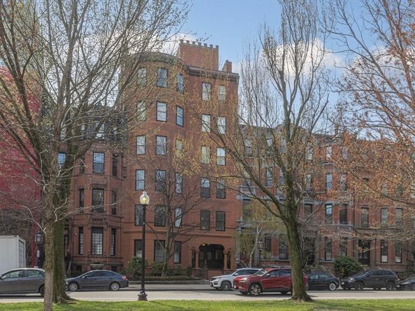290 Commonwealth Ave 4, Boston MA 02115