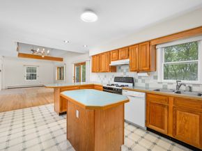 66 Squaws Path, Wareham MA 02538