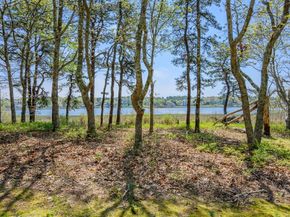 66 Squaws Path, Wareham MA 02538
