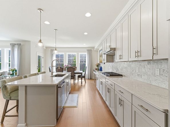 6 Cooley Dr 6, Woburn MA 01801