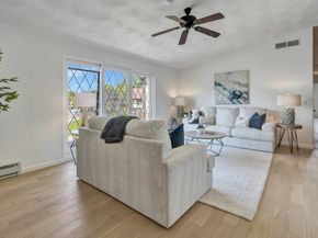 8 Rainbow Pond Dr 5, Walpole MA 02081