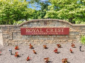 8 Rainbow Pond Dr 5, Walpole MA 02081