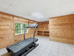 7 Hartwell Rd, Oxford MA 01537