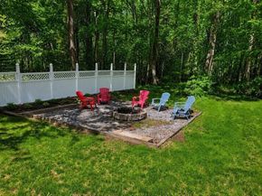 7 Hartwell Rd, Oxford MA 01537