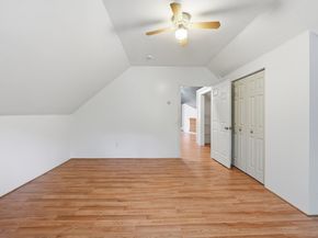 7 Hartwell Rd, Oxford MA 01537
