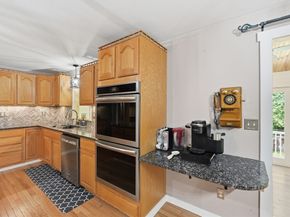 7 Hartwell Rd, Oxford MA 01537