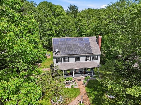 7 Hartwell Rd, Oxford MA 01537
