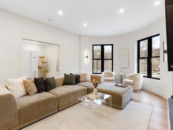 382 Commonwealth Ave Apt 24, Boston MA 02215