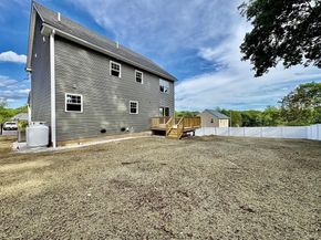 8 Country Lane, Billerica MA 01821