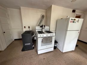 9 Nixon Ave, Worcester MA 01603