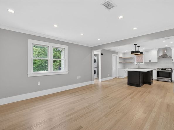 29 Hanson St 2, Somerville MA 02143