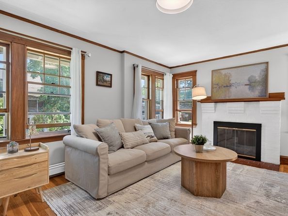 288 Auburndale Ave B, Newton MA 02466