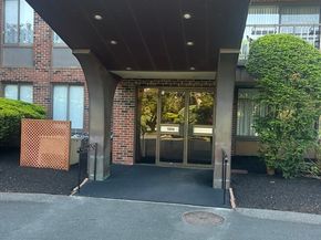 1004 Paradise Road PHB, Swampscott MA 01907