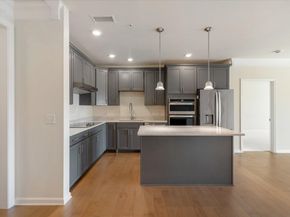 11 Peters Farm Way 310, Westborough MA 01581