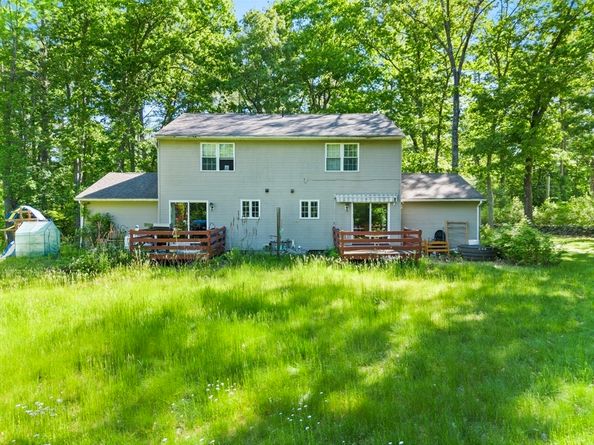 577-579 Old Greenwich Plains Rd., Hardwick MA 01082