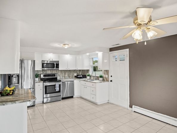52 Augustus St, Revere MA 02151