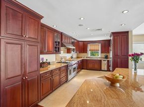 1 Longbeach Ave 201, Hull MA 02045