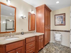 1 Longbeach Ave 201, Hull MA 02045