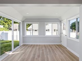 92 Garfield Ave, Woburn MA 01801