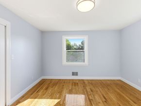 92 Garfield Ave, Woburn MA 01801
