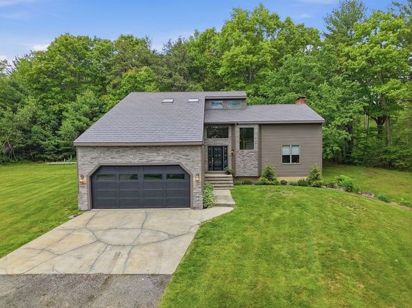 775 East Hill Road, Oakham MA 01068
