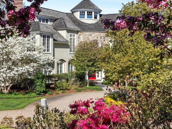 10 Andrea Dr, Hopkinton MA 01748
