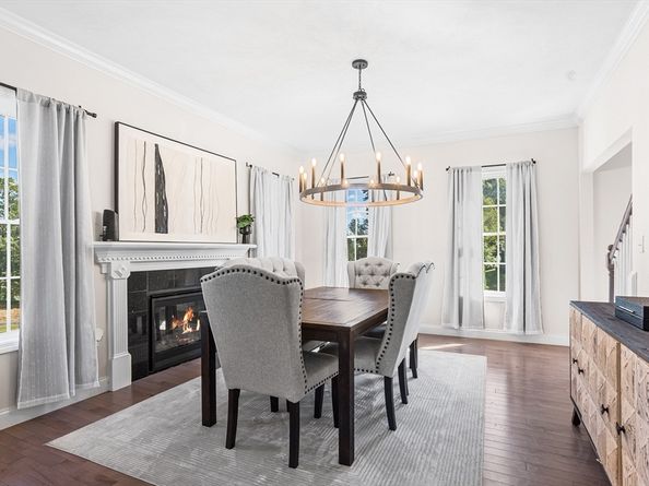 39 Hycrest Rd, Charlton MA 01507