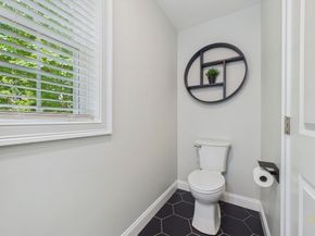 3 Crystal Spring Rd, Mattapoisett MA 02739