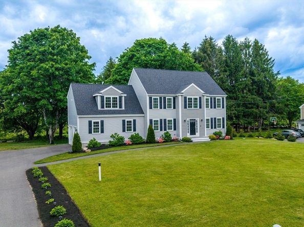 3 Crystal Spring Rd, Mattapoisett MA 02739
