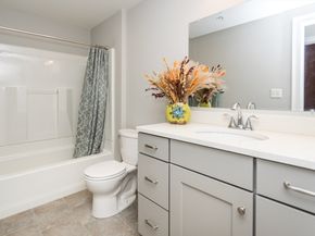 17 Washington Avenue 4, Waltham MA 02453