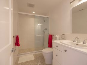 1265 Beacon Street 702, Brookline MA 02446