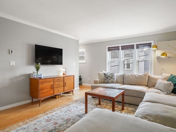 79 Bolton St 79, Boston MA 02127