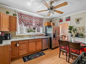 152-154 Glen St, Somerville MA 02145