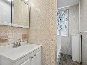 152-154 Glen St, Somerville MA 02145