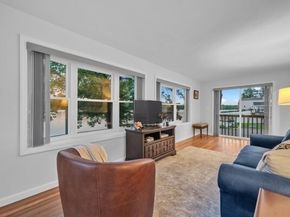 5 1/2 W Sutton Rd, Sutton MA 01590