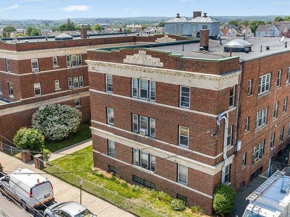 8 Walnut St 28, Everett MA 02149