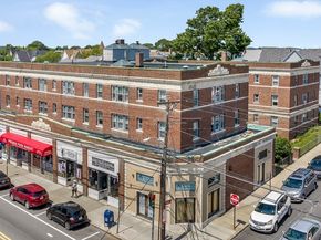 8 Walnut St 28, Everett MA 02149