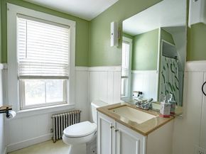 170 Hopedale St, Hopedale MA 01747